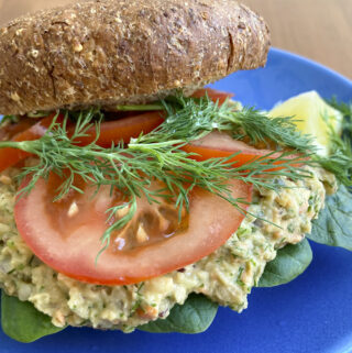 Mom Vegan Love | Easy Vegan Oil-free Chickpea "Tuna" Salad Sandwich 1
